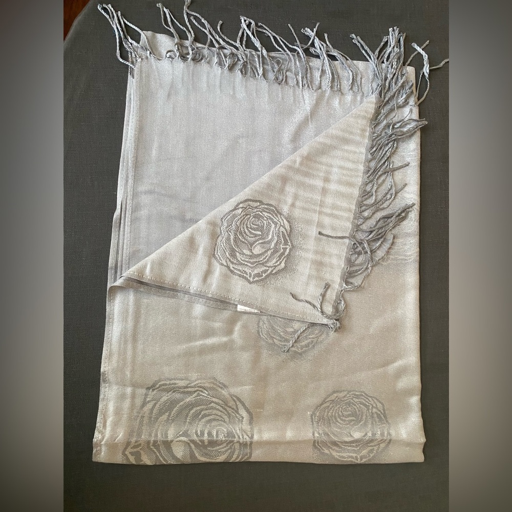 NEW Silvery, Light Grey Shawl with Flower Print.